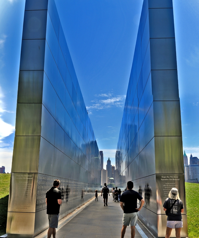 Jersey City Central Station 9-11 Memorial 05A.jpg