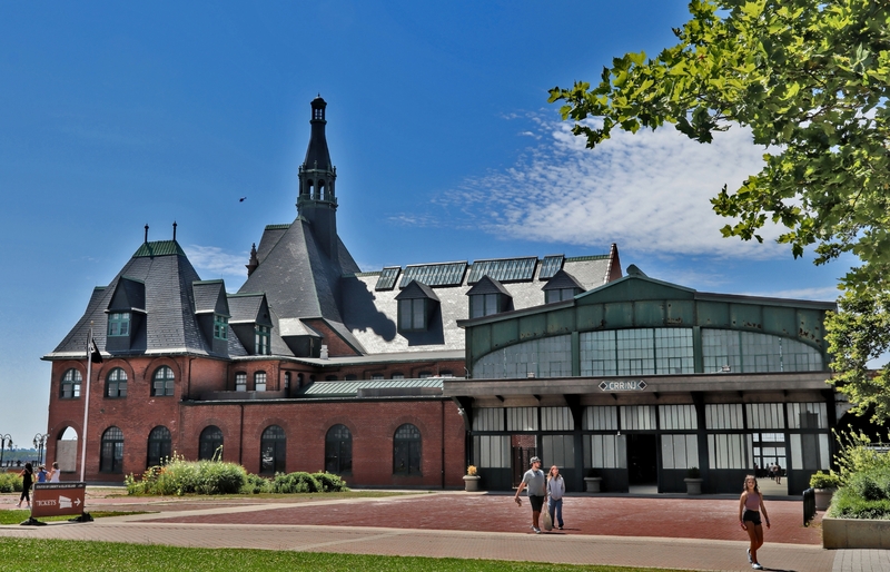 Jersey City Central Station Exterior 01A.jpg