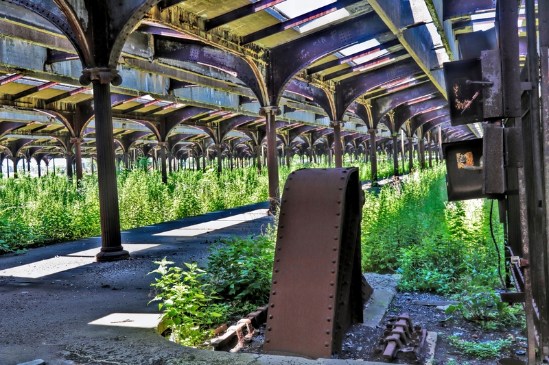 Jersey City Central Station Interior Trainshed 01A.jpg