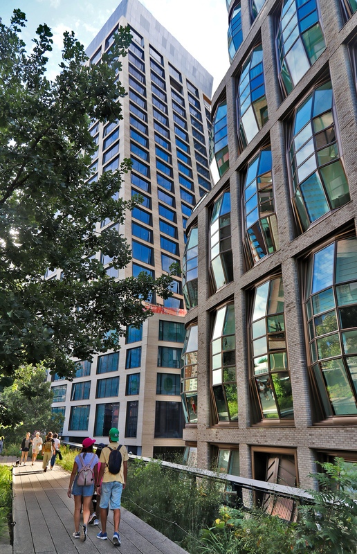 Meatpacking District Leaning Towers 02A.jpg