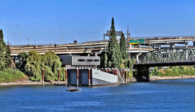Oregon Portland Willamette River Bridges 02A.jpg