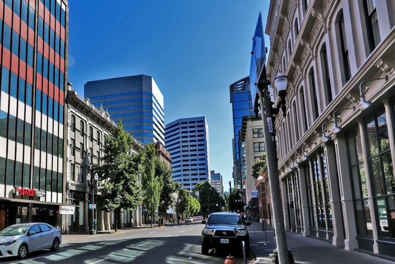 Oregon Portland street 01A.jpg