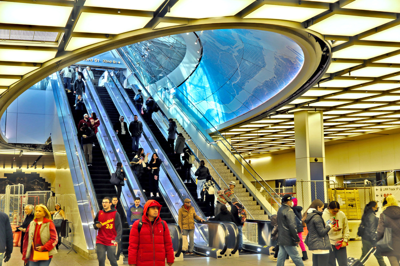 Penn Station Concourse entrance LIRR 02A.jpg