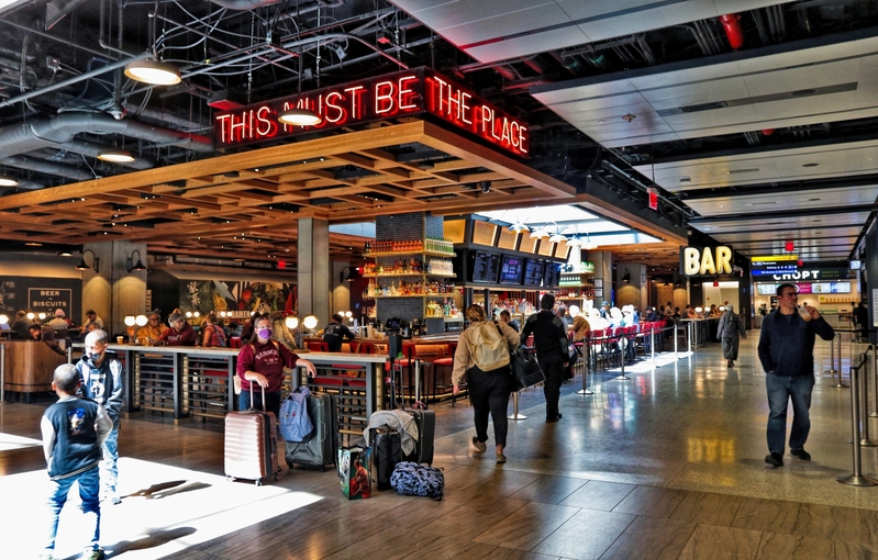 Penn Station Food Courts 01A.jpg