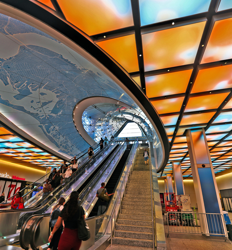 Penn Station LIRR Entrance 01A Pano.jpg