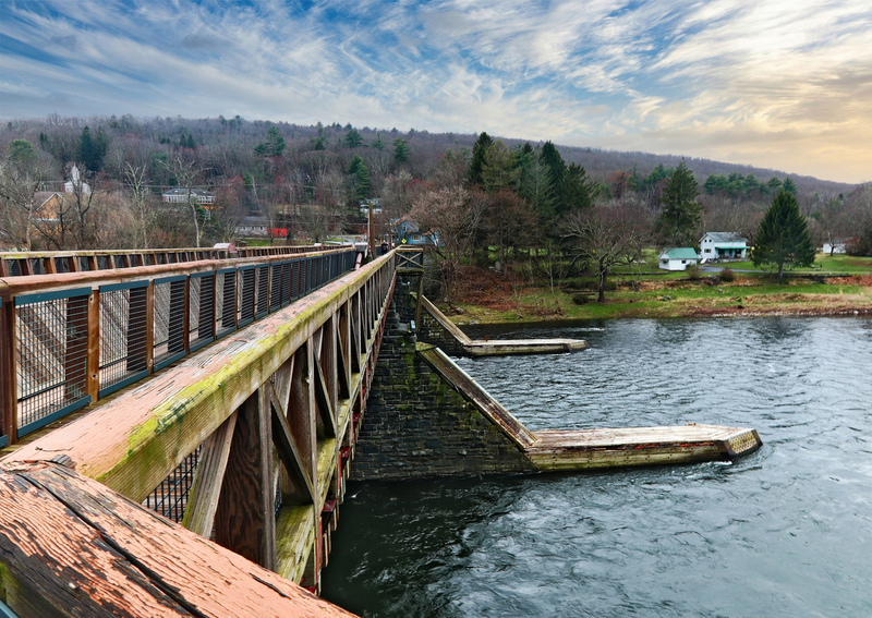 Roebling Canal Bridge 013A.jpg