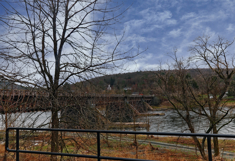 Roebling Canal Bridge 03A.jpg
