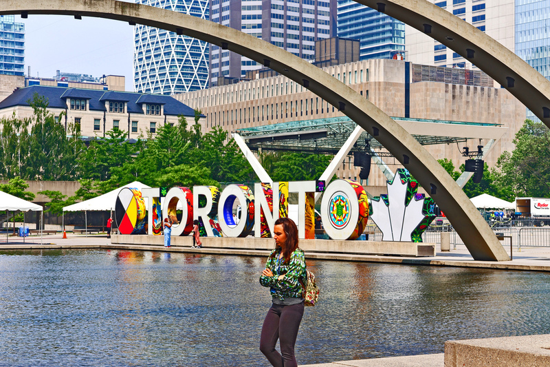 Toronto City Hall PhillipsSq 02A.jpg