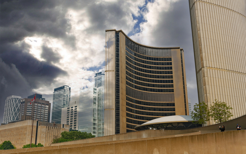 Toronto City Hall front 01A.jpg