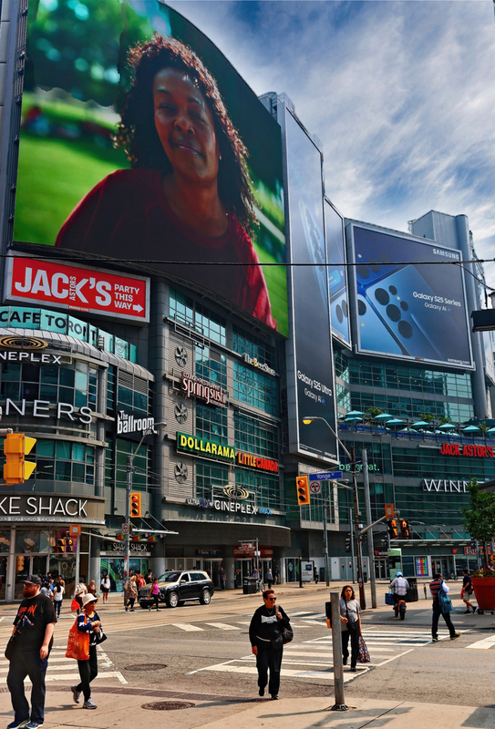 Toronto Dundas 02B.jpg