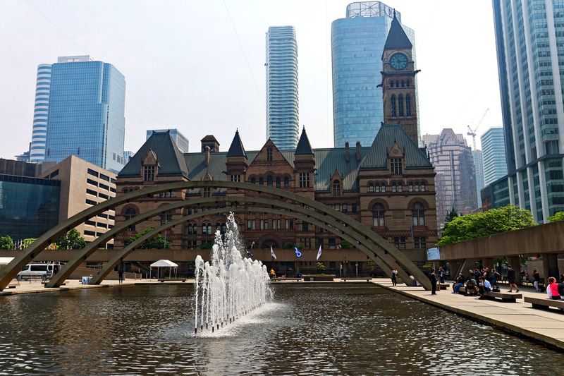 Toronto Old City Hall PhillipsSq 01A.jpg
