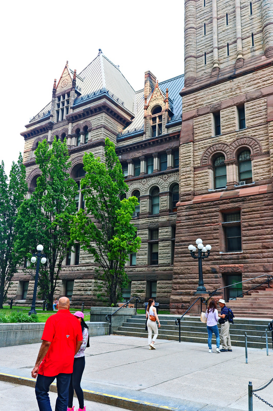 Toronto Old City Hall PhillipsSq 02A.jpg