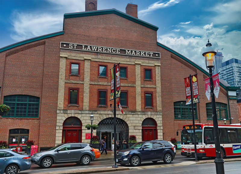 Toronto StLawrence Market 011A.jpg