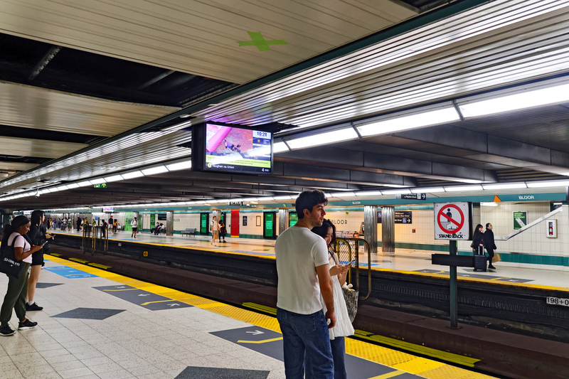 Toronto Subway 041A.jpg