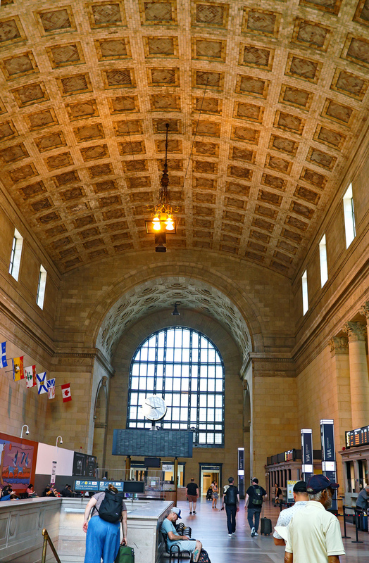 Toronto Union Station 01A.jpg