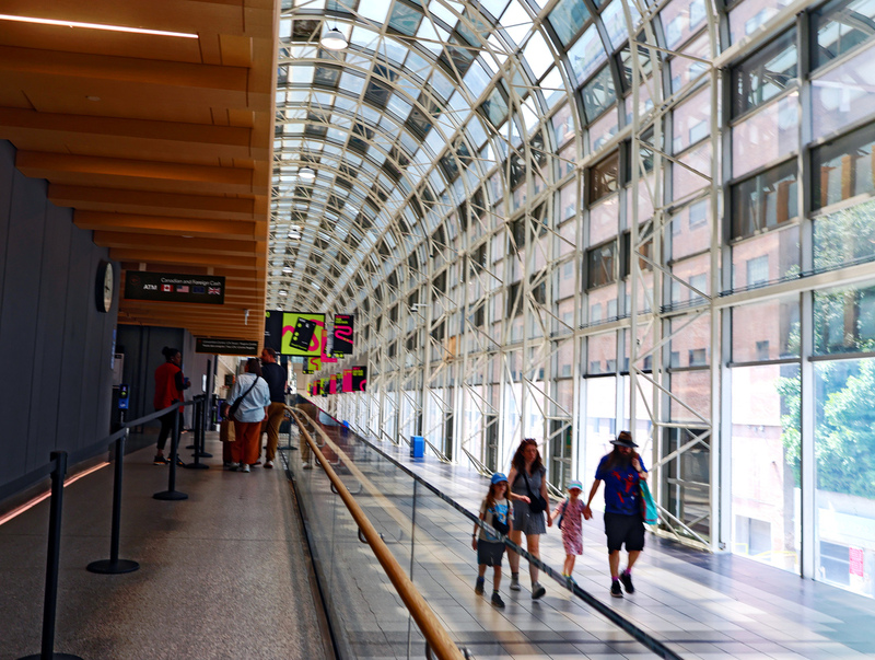 Toronto Union Station Train to Plane 01A.jpg
