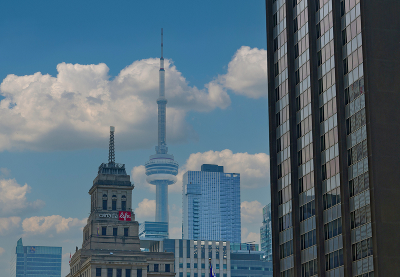 Toronto University CN Tower 01B.jpg