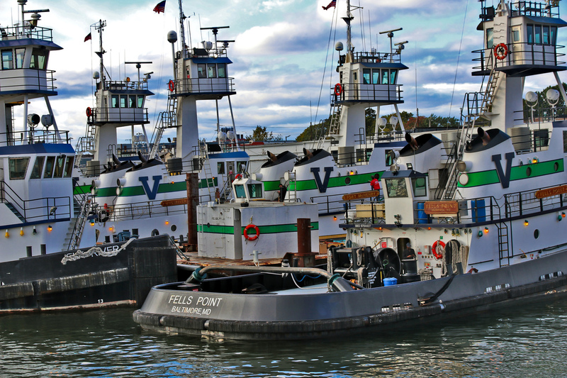 Tugs Erie Basin 01A.jpg