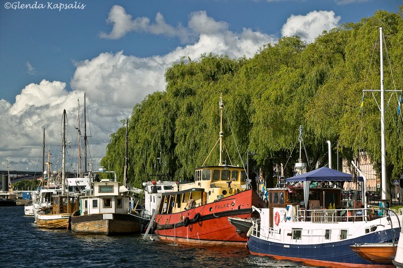 Antique Houseboats Stockholm1.jpg