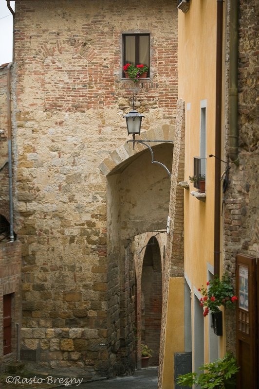 Architecture Montepulciano.jpg