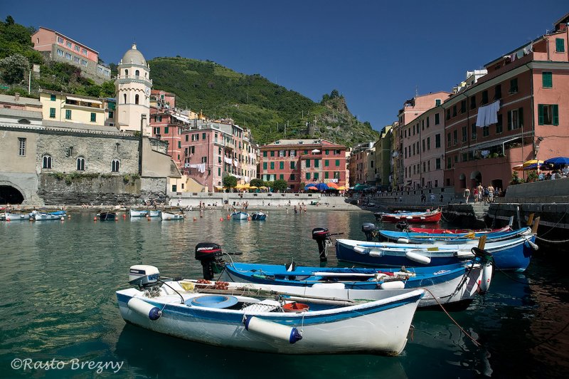Boats2 Vernazza Cinque Terre.jpg