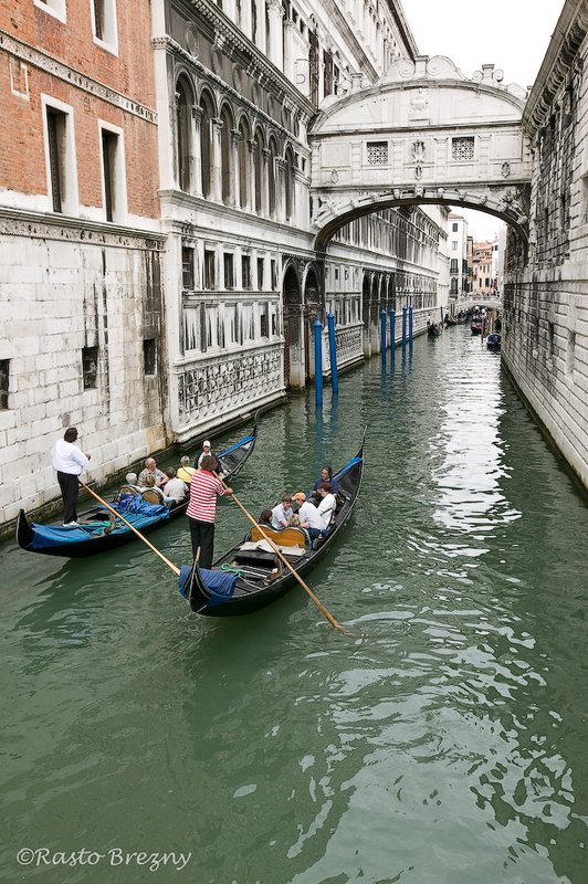 Bridge of Sighs2 Venice.jpg