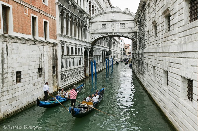 Bridge of Sighs3 Venice.jpg