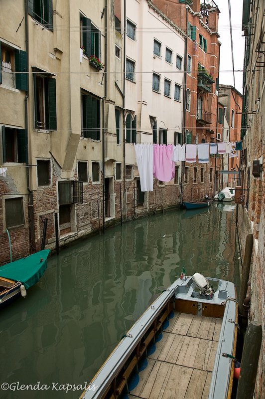 Canal Laundry Venice.jpg