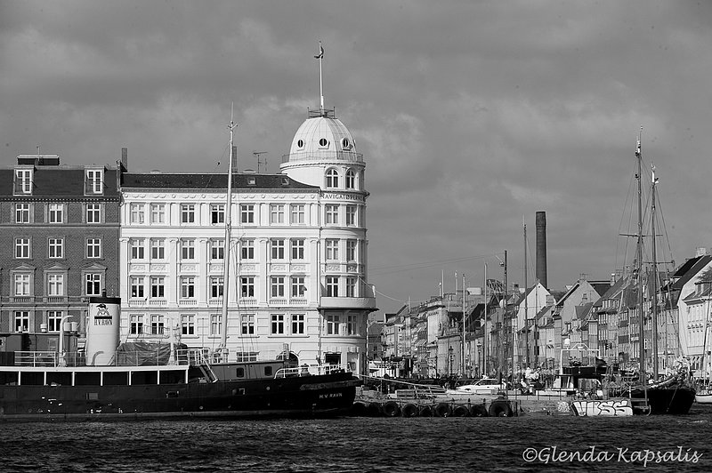 Copenhagen_HarborBW.jpg