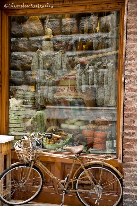 Deli Bicycle Siena.jpg