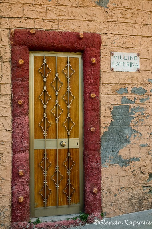 Door Riomaggiore Cinque Terre.jpg