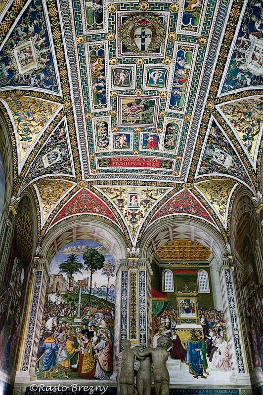 Duomo Interior4 Siena.jpg