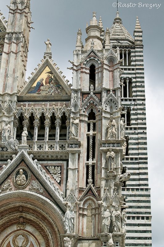 Duomo6 Siena Italy.jpg