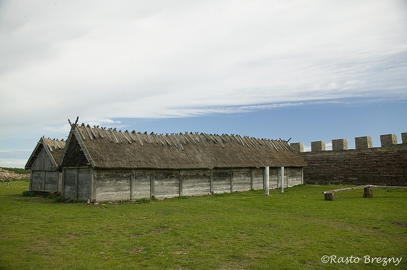 Eketorps Borg Oland Sweden.jpg