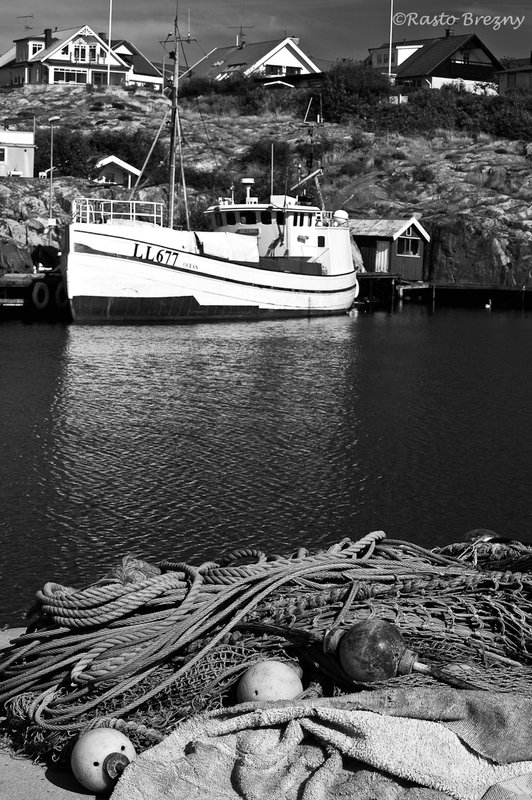 Fishing_Nets_SwedenBW1.jpg