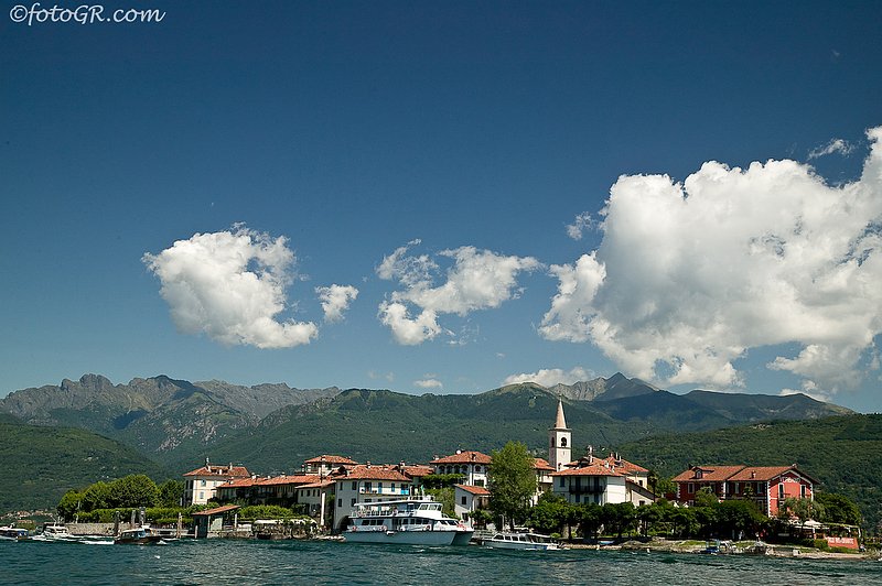 Isola Pescatori3 Lago Maggiore.jpg