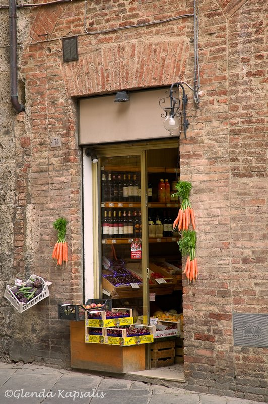 Market Siena.jpg