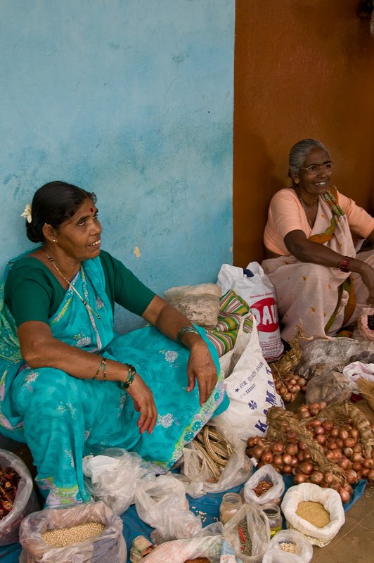 Market Vendors Goa.jpg