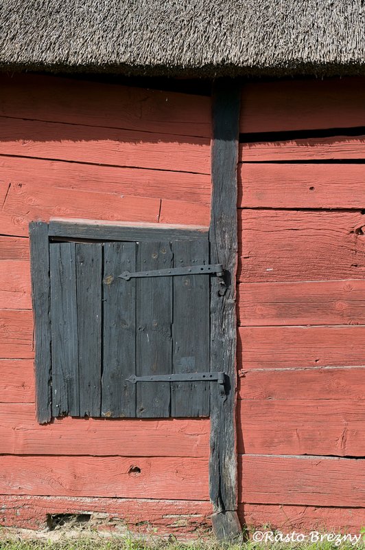 Oland Barn2 Sweden.jpg