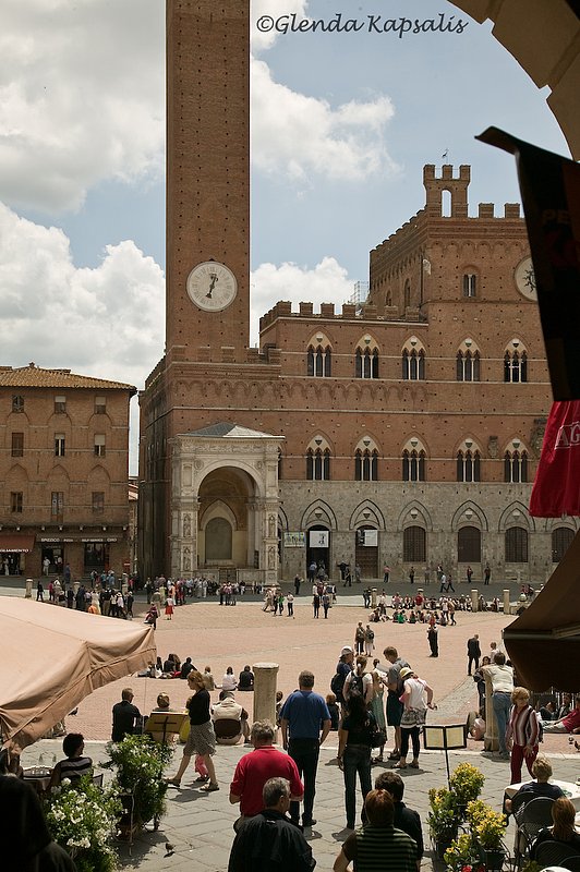 Piazza del Campo Siena.jpg
