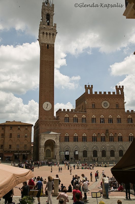 Piazza del Campo2 Sienna.jpg