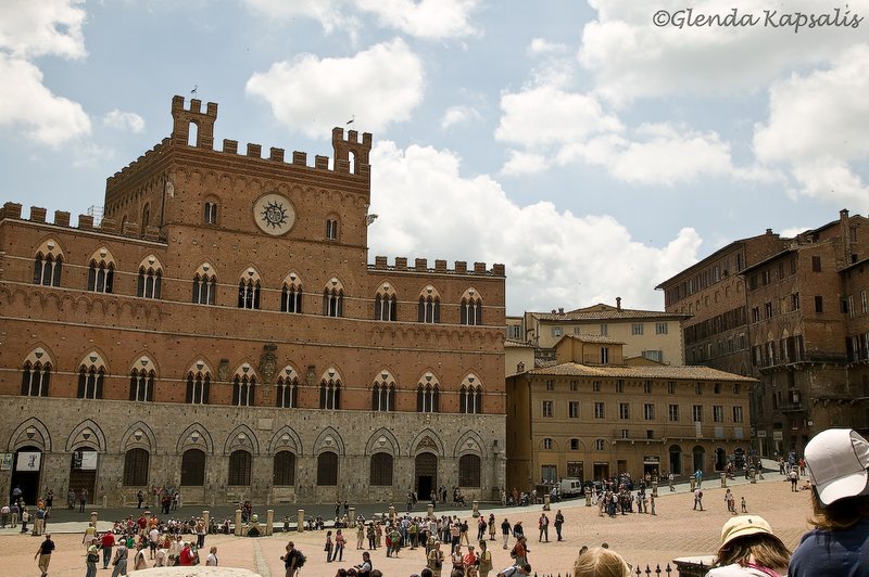 Piazza del Campo5 Siena.jpg