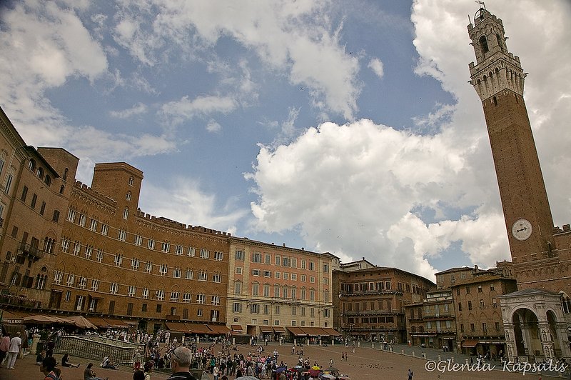 Piazza del Campo9 Siena.jpg