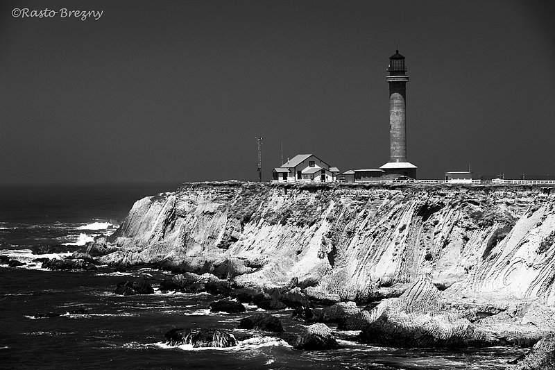 Point Arena Lighthouse BW.jpg