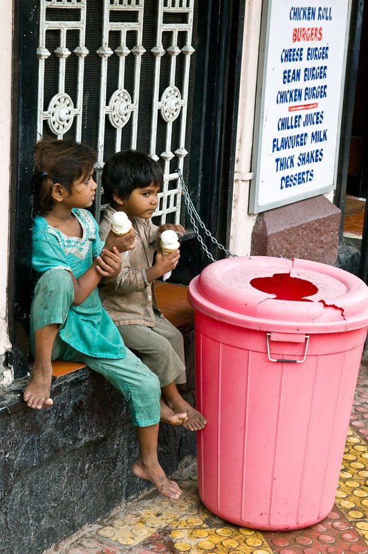 Pune Street Children.jpg