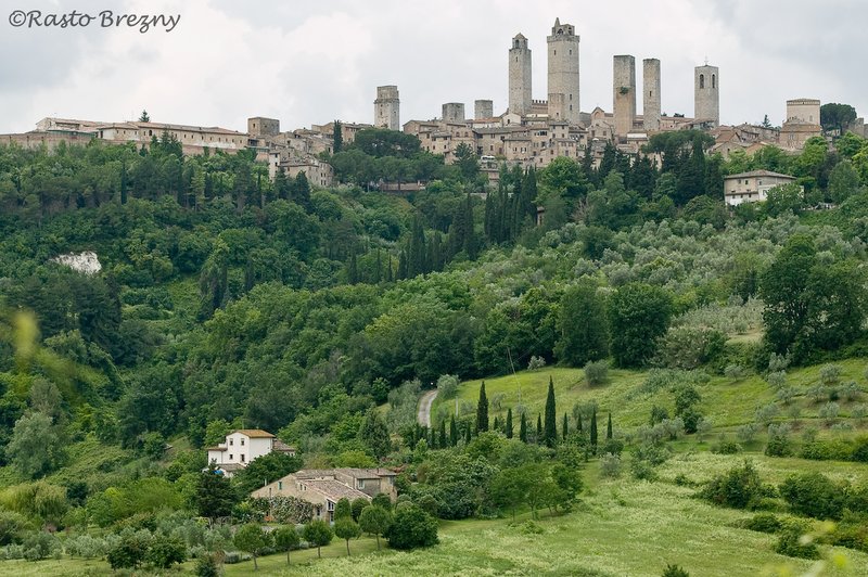 San Gimignano3 Tuscany.jpg