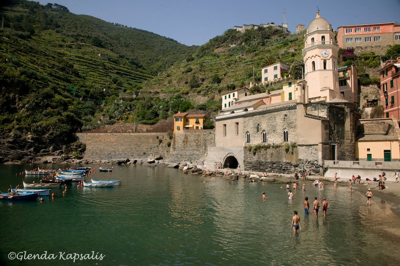 Santa Margherita dAntiochia Vernazza.jpg