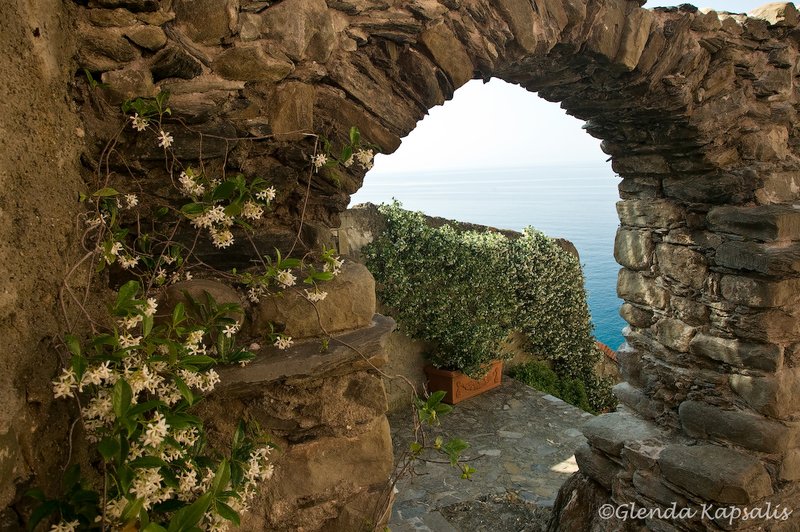 Stone Arch2 Cinque Terre.jpg