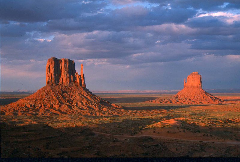 Mitten Buttes Monument Valley Arizona.jpg :: Mitten Buttes, Monument Valley, Arizona