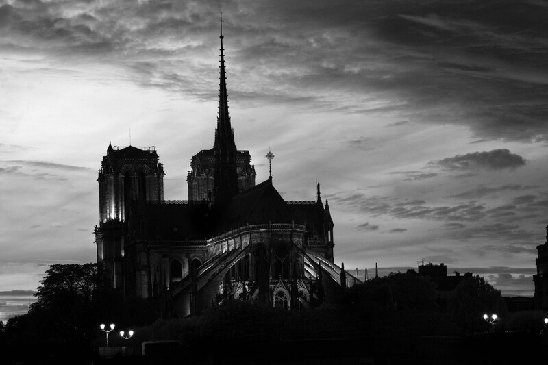 BW_NotreDame.jpg :: Notre Dame Cathedral